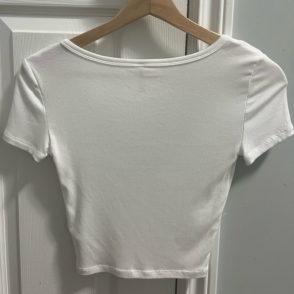 Sunday Best Holly Top - Picture 5 of 5